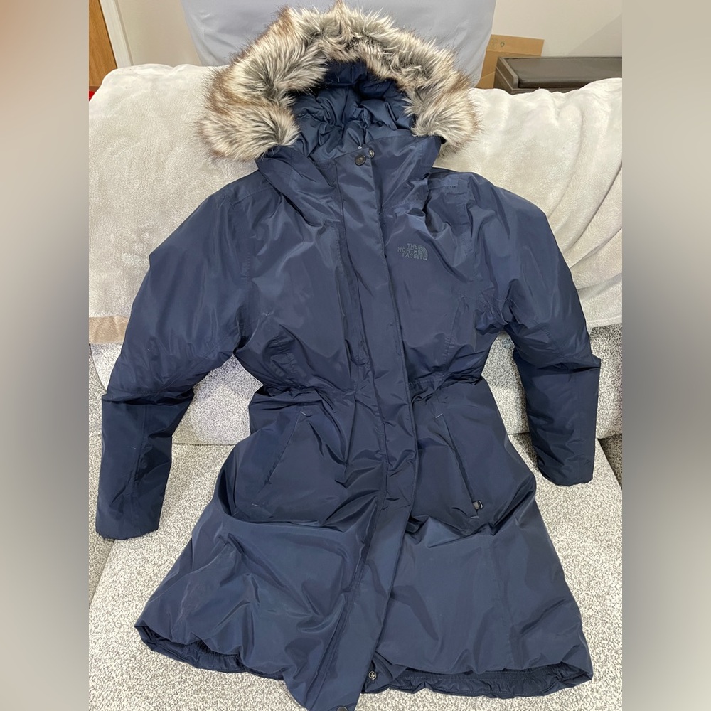 THE North Face A line down coat